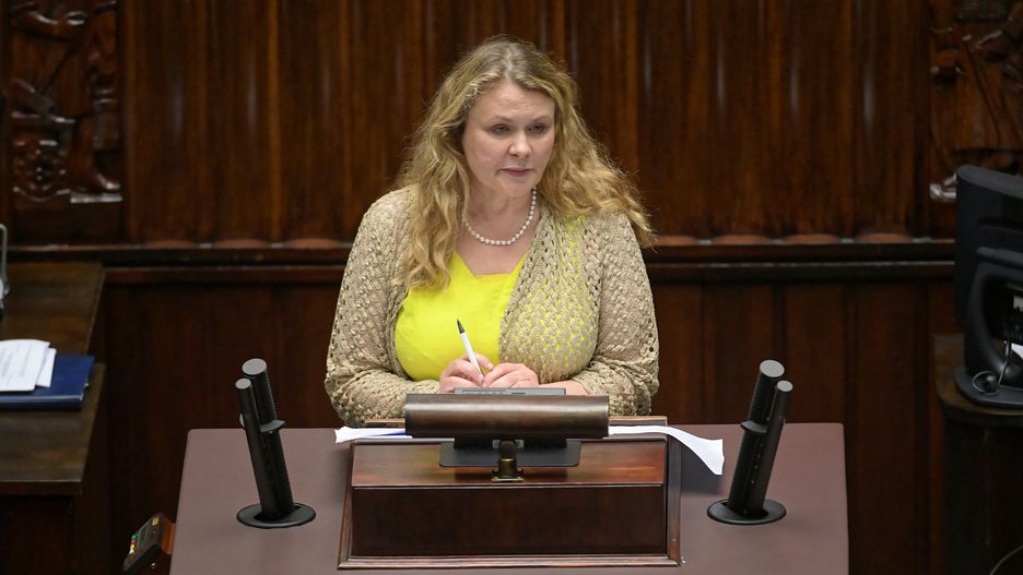 Katarzyna Piekarska
Warszawa, 16.09.2020. Pos�anka KO Katarzyna Piekarska na sali obrad w pierwszym dniu 17. posiedzenia Sejmu, 16 bm. w Warszawie. Sejm rozpocz�� prace nad projektami ustaw autorstwa PiS oraz KO, dot. zmian w ustawie o ochronie zwierz�t. (amb) PAP/Marcin Obara
Marcin Obara
9. 9 IX, dziewi�ta, dziewi�tej, kadencja kadencji, Katarzyna Piekarska, KO, Koalicja Obywatelska, legislacja, obrady, parlament, plenarna, politycy, polityk, polityka, posiedzenie, posiedze�, pos�anka, pos�owie, sala obrad, Sejm, sejmu, ustawa o ochronie zwierz�t