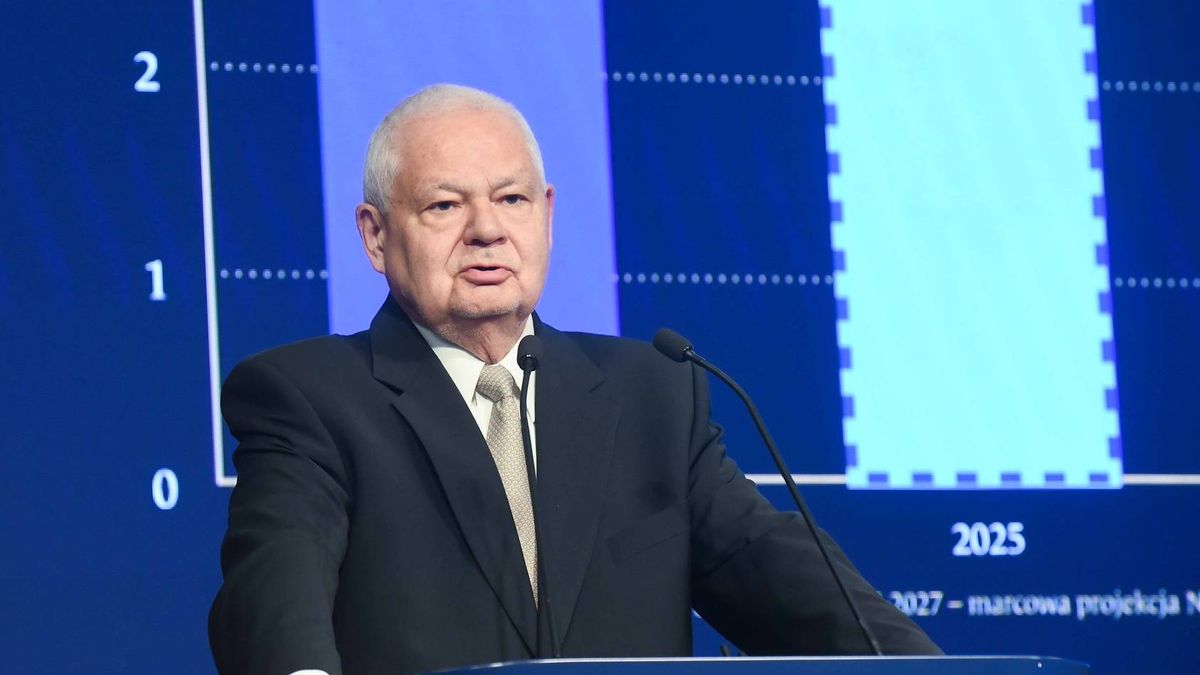 Prezes NBP Adam Glapiński przyznał w lipcu, że opowiada się za o