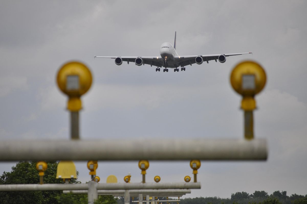 Lufthansa jako pierwszy europejski przewoźnik wprowadza opłatę środowiskową