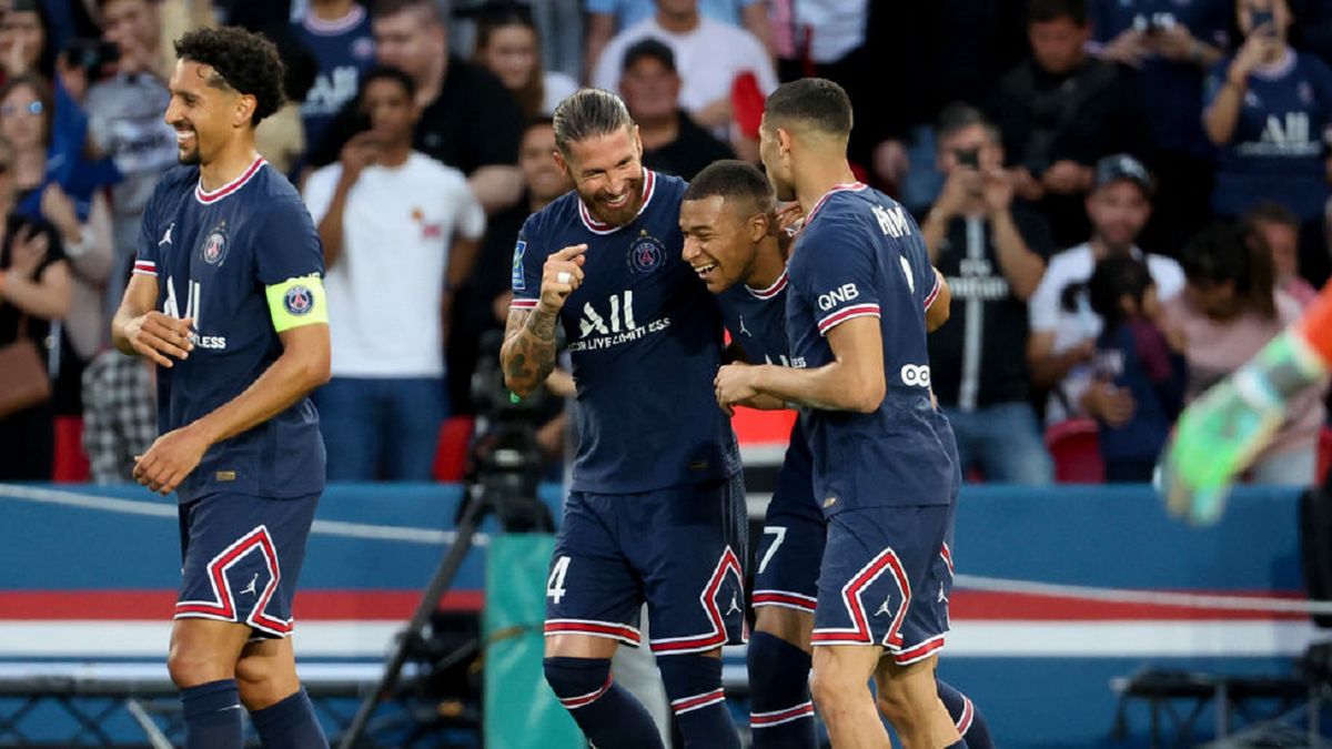 Zdjęcie okładkowe artykułu: Getty Images / John Berry / Na zdjęciu: piłkarze Paris Saint-Germain