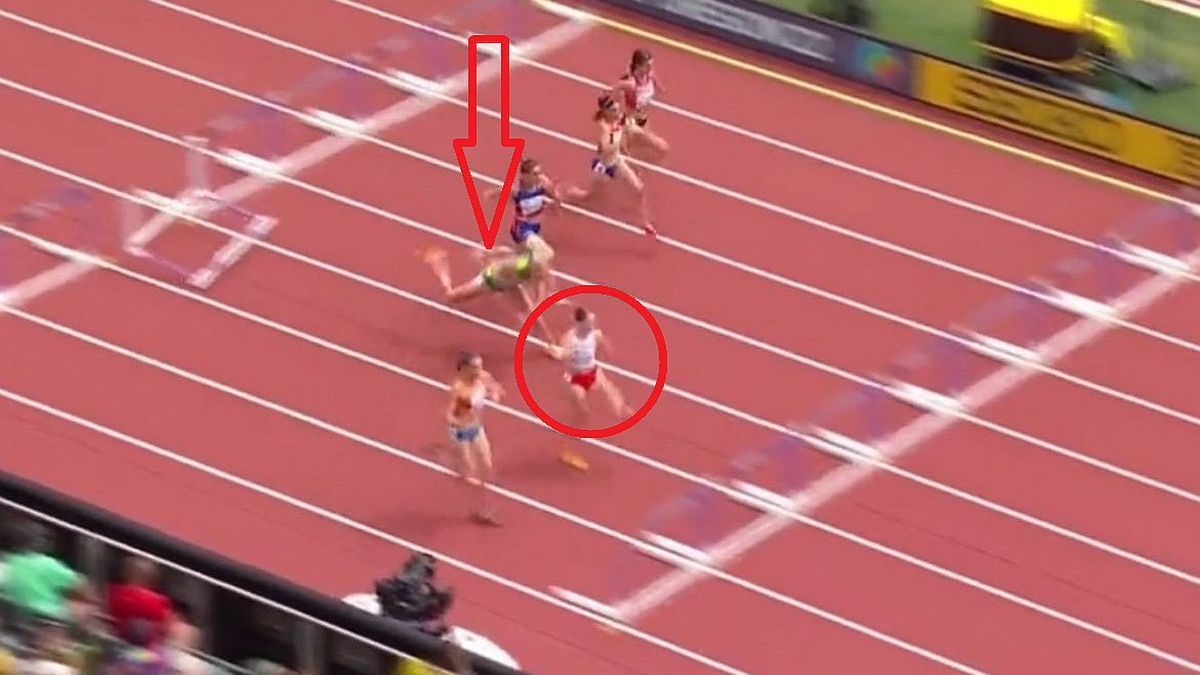 Twitter / twitter.com/sport_tvppl / Pia Skrzyszowska wygrywa bieg eliminacyjny na MŚ w lekkoatletyce, upadek Liz Clay