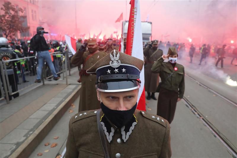 Uczestnik Marszu Niepodległości