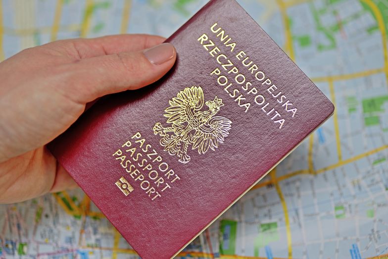 Paszport "last minute". Na lotniskach wydano ich już 34,5 tys.