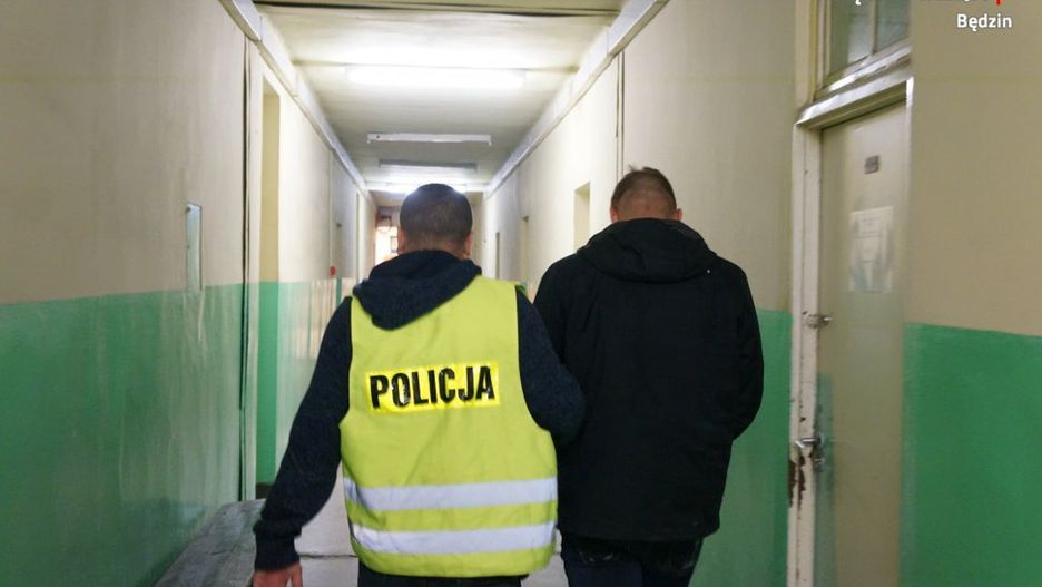 Czeladź. Dwaj 32-latkowie odpowiedzą za kradzież rozbójniczą.