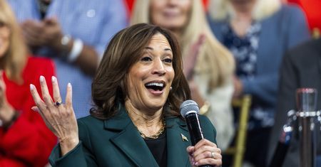 Kamala Harris zebrała rekordową sumę miliarda dolarów na kampanię