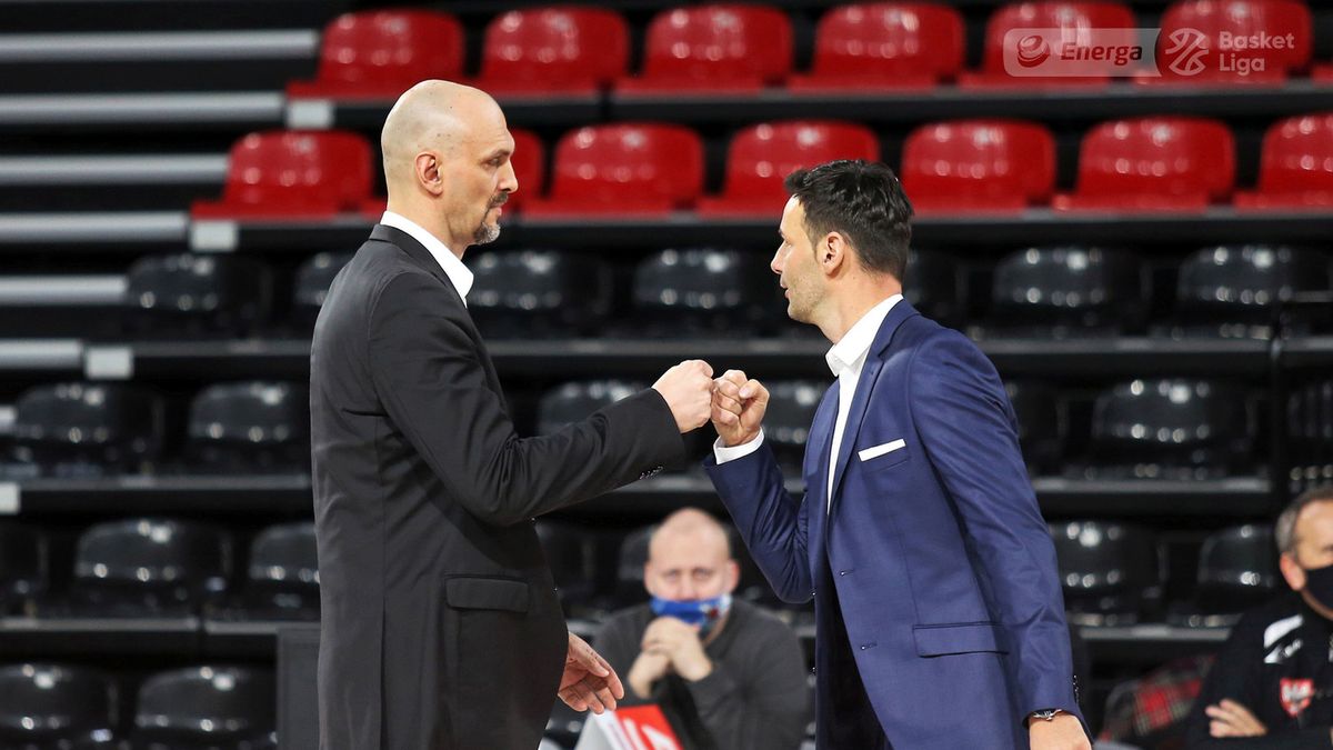 Materiały prasowe / Andrzej Romański / Energa Basket Liga / Na zdjęciu: Żan Tabak i Igor Milicić
