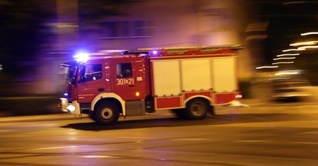 Mysłowice: Nocny pożar i seria eksplozji. Płonęły ciężarówki