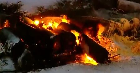 Wykoleił się pociąg z etanolem. Mieszkańcy ewakuowani