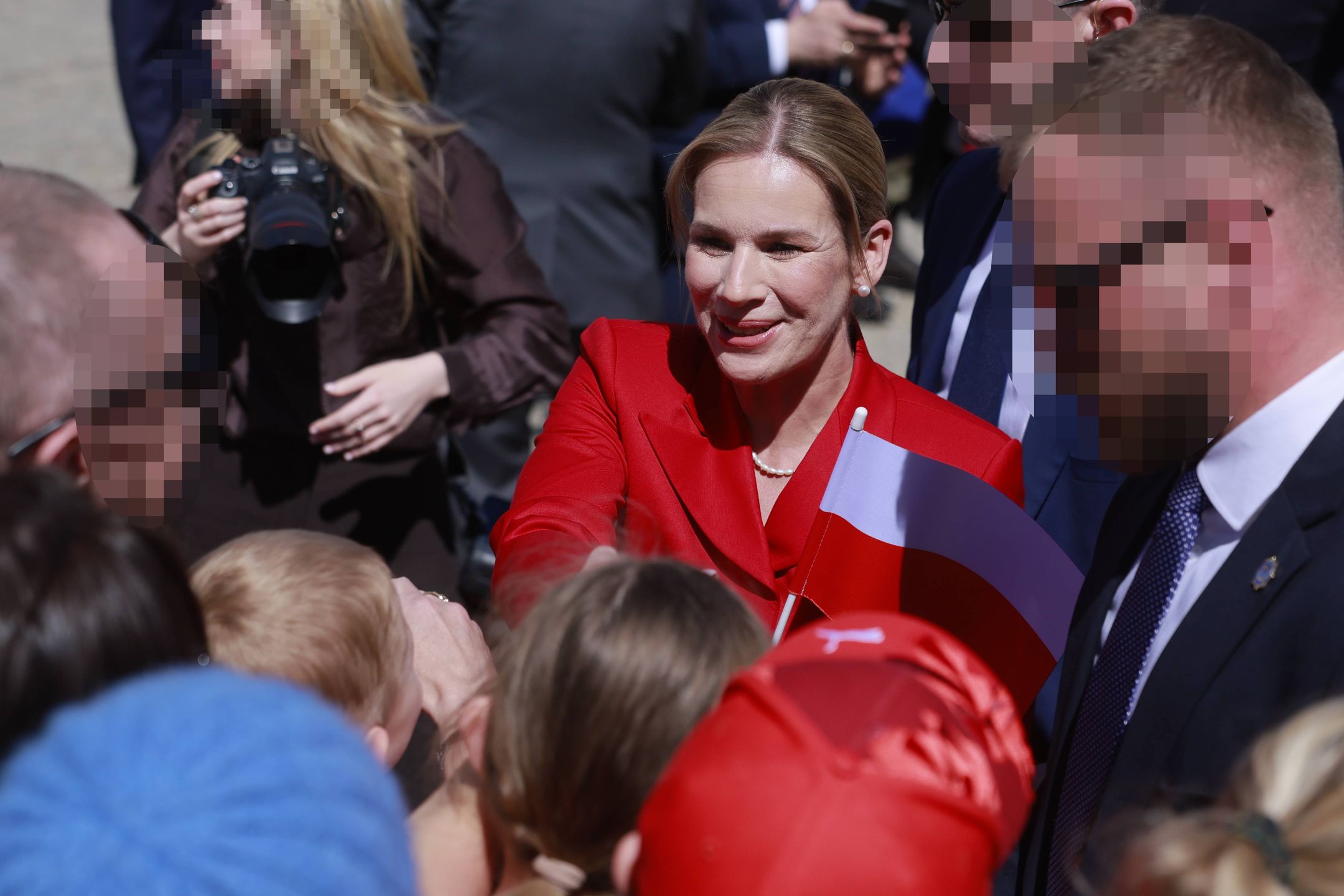 Marta Nawrocka podczas obchodów Dnia Flagi