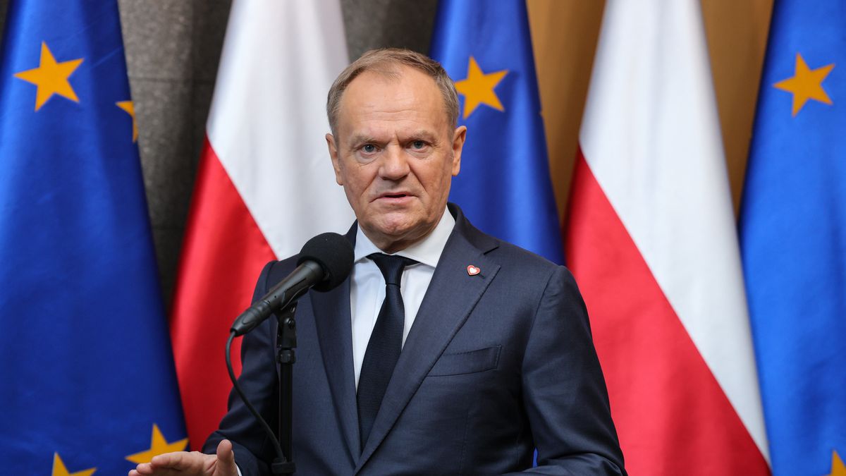 Donald Tusk
Pawe� Supernak
BRIEFING, dyplomacja, lotnisko Ok�cie, polityka, przed wylotem, bezpiecze�stwo, prasowy, sytuacja na Ukrainie, sytuacja w Ukrainie, wizyta zagraniczna, Wojna na Ukrainie, wok� Ukrainy