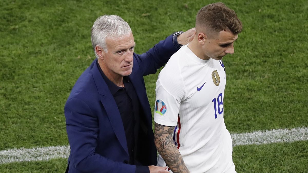 Didier Deschamps (z lewej) i Lucas Digne