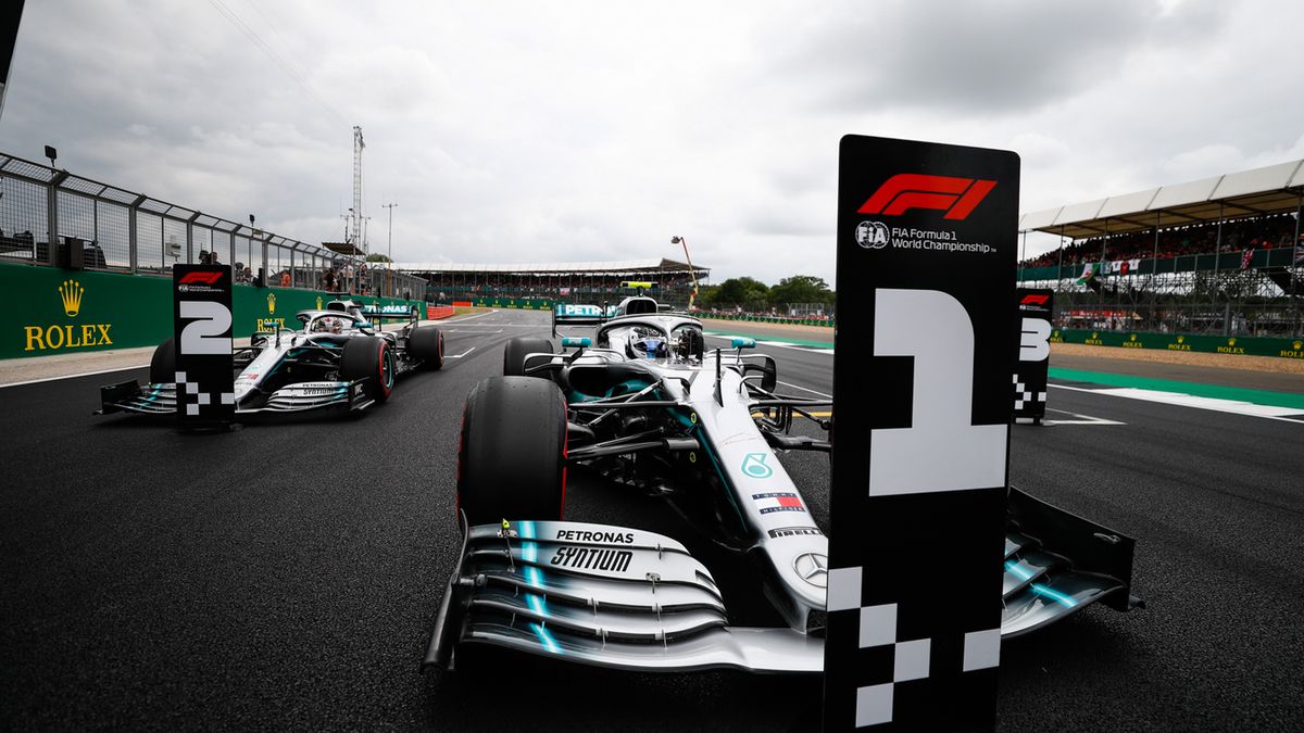 Materiały prasowe / Mercedes / Na zdjęciu: samochody Mercedesa na torze 