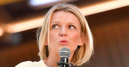 Magda Mołek wspomina spowiedź: "Ksiądz mi przerywa i pyta, czy CAŁOWAŁAM SIĘ z chłopakami. A mi SZCZĘKA OPADŁA"