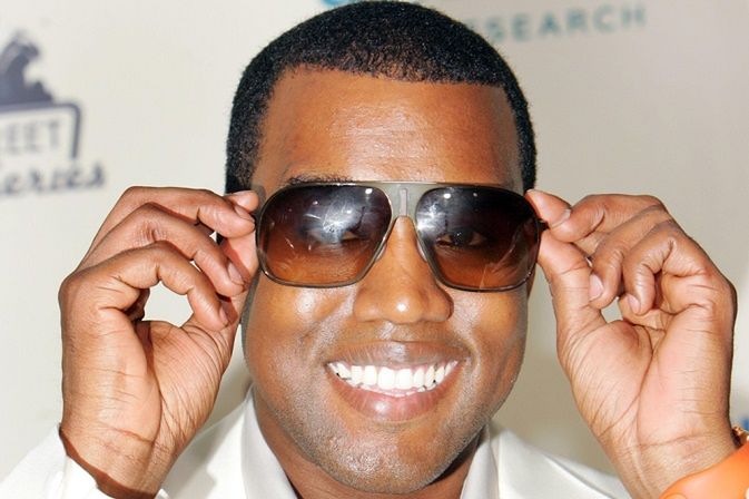 Zdjęcie Kanye West pochodzi z serwisu shutterstock.com