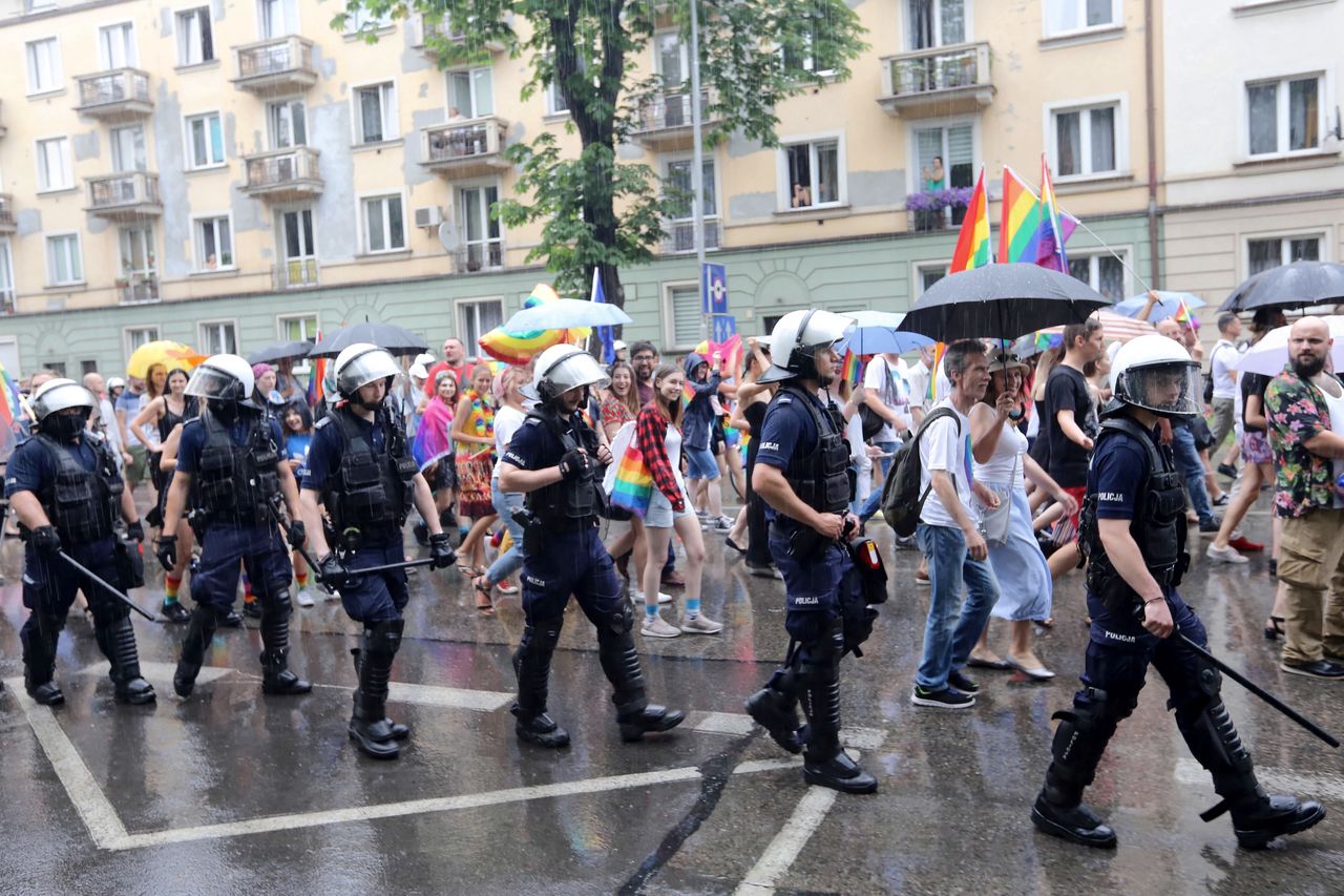 Częstochowa. Zamienił aureolę na tęczę. Wkrótce za to odpowie