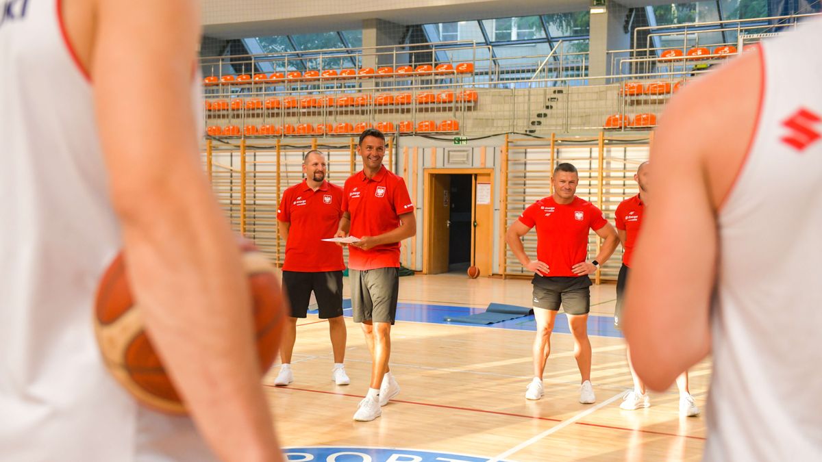 Twitter / KoszKadra / Jacek Prondzynski / Igor Milicić i Michał Dukowicz (z lewej)