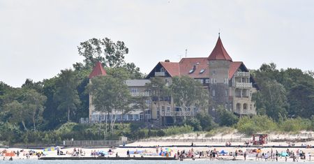 Groźna bakteria w Bałtyku. Popularna wśród turystów plaża zamknięta