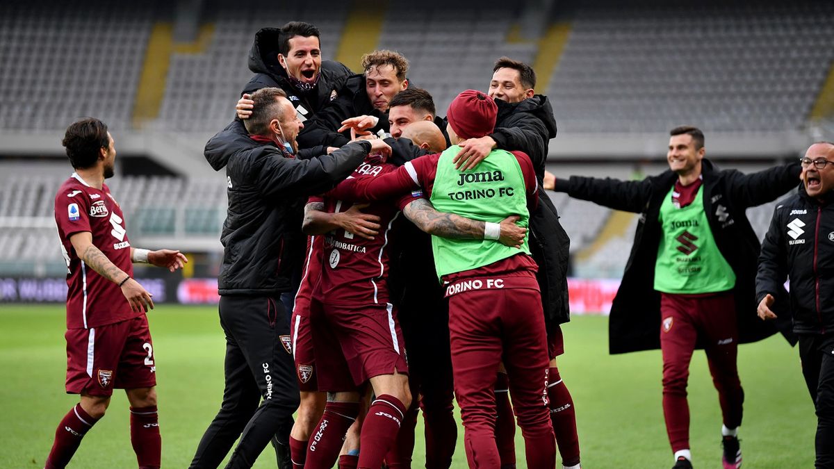piłkarze Torino FC cieszą się z gola