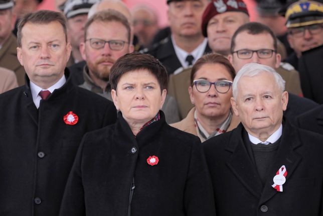 Mariusz Błaszczak, Beata Szydło i Jarosław Kaczyński na obchodach stulecia niepodległości
