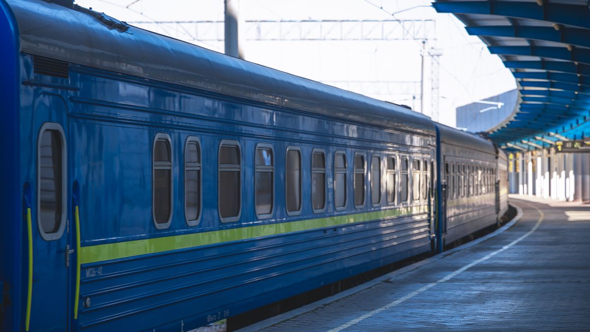 Jedna kobieta, 170 paszportów. Zdjęcie ilustracyjne