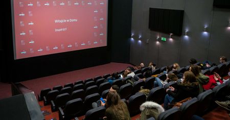 Konferencja premiera. Jest decyzja ws. kin i teatrów