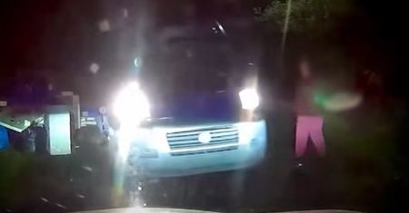 Przyłapali ich przy posesji. Wstrząsający finał. "Staranował auto"