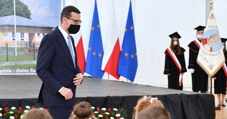 Pierwszy dzień szkoły. Morawiecki i Duda składają życzenia z okazji rozpoczęcia roku szkolnego