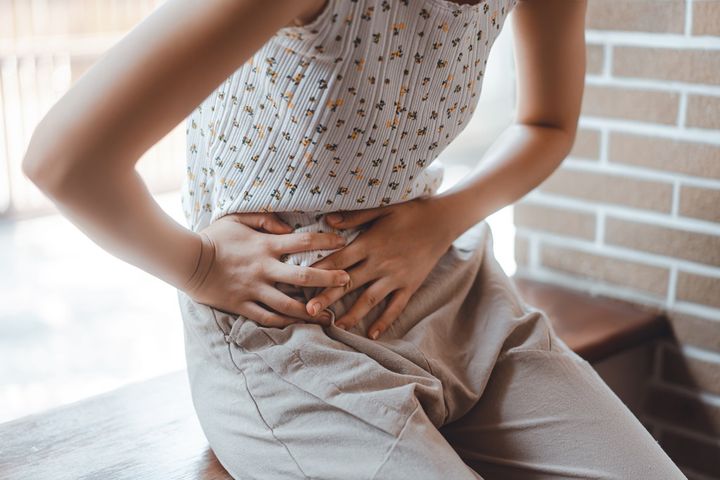 Plamienie międzymiesiączkowe mogą wynikać zarówno z fizjologii jak i niektórych chorób