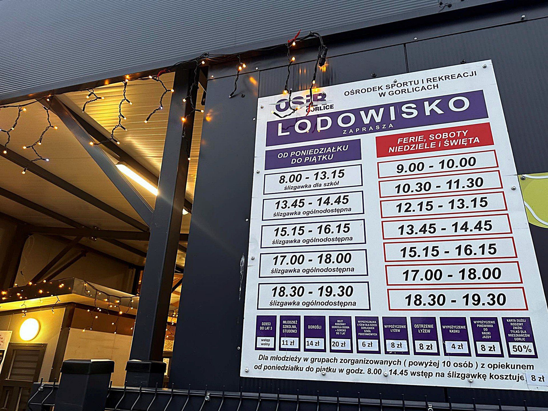 Ośrodek Sportu i Rekreacji otworzył dzisiaj kryte lodowisko