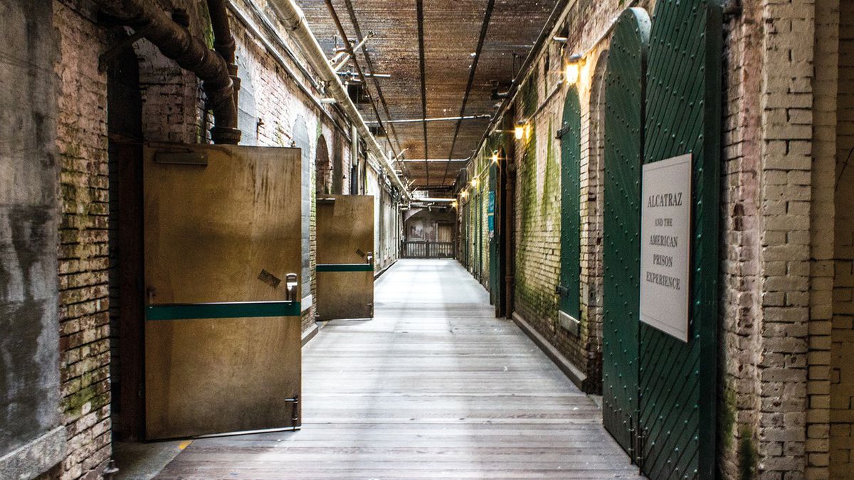 Skandal w brytyjskim więzieniu, strażniczka uprawiała seks z osadzonym