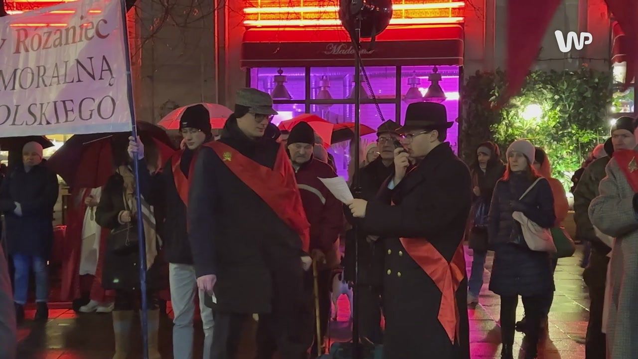 "Protest modlitewny" przed restauracją. Interweniowała policja