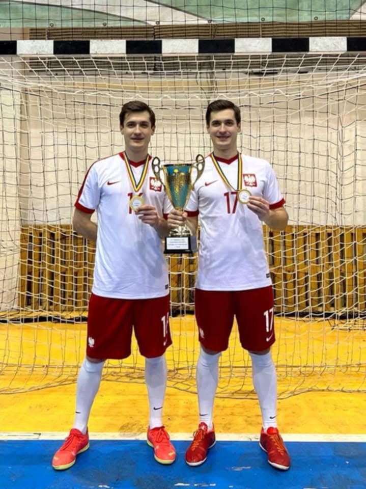 Ks. Tomasz i Łukasz Chowaniec na mistrzostwach Europy w futsalu