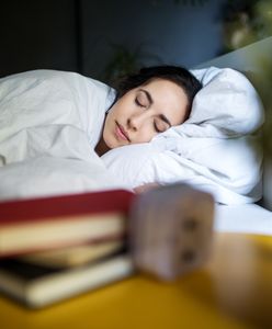 Ciekawa oferta pracy. 60 dni bez wychodzenia z łóżka