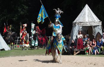 Turniej Rycerski w Kożuchowie. Będzie się działo. Prócz tego występ Mezo i Libera czy bieg ulicami miasta