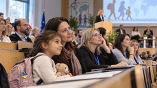 Jak pomóc dzieciom, które musiały opuścić swój kraj? Ważna konferencja w Ostrowcu Świętokrzyskim