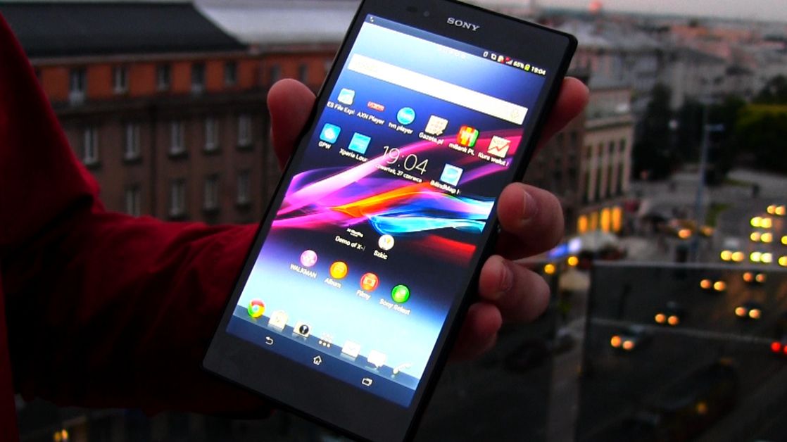 Waszym zdaniem: ponad 6-calowy smartfon - czy to ma sens? [ankieta] 1