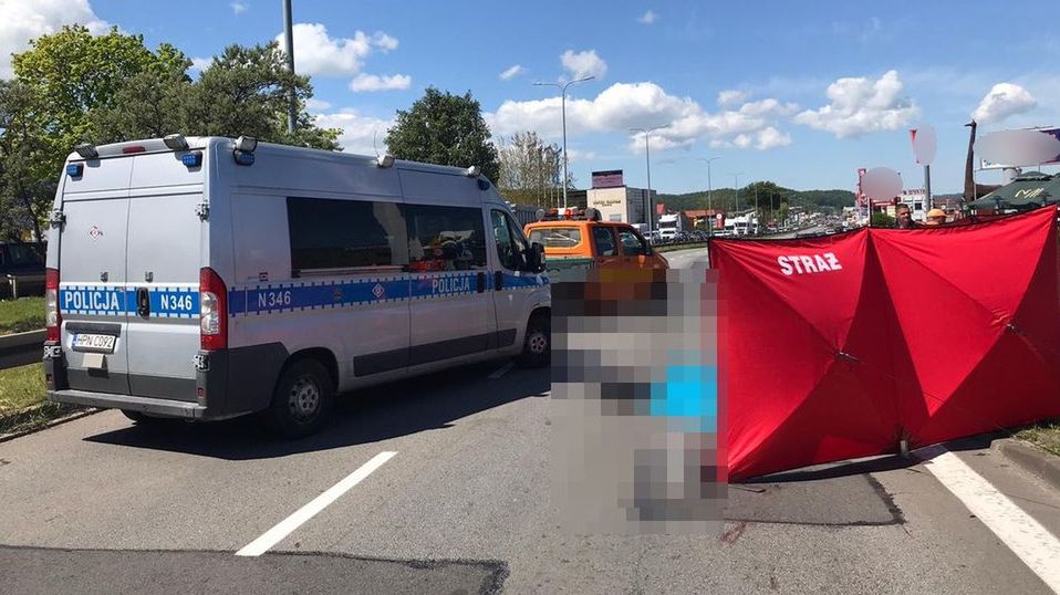 Wielu tragedii na przejściach dałoby się uniknąć. Brak ostrożności i nieznajomość przepisów to bardzo niebezpieczna mieszanka