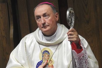 23 chłopców skrzywdzonych. Biskup chronił księży. Chce uniewinnienia