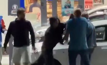 Bójka Rosjan na stacji paliw. Rzucili się na benzynę