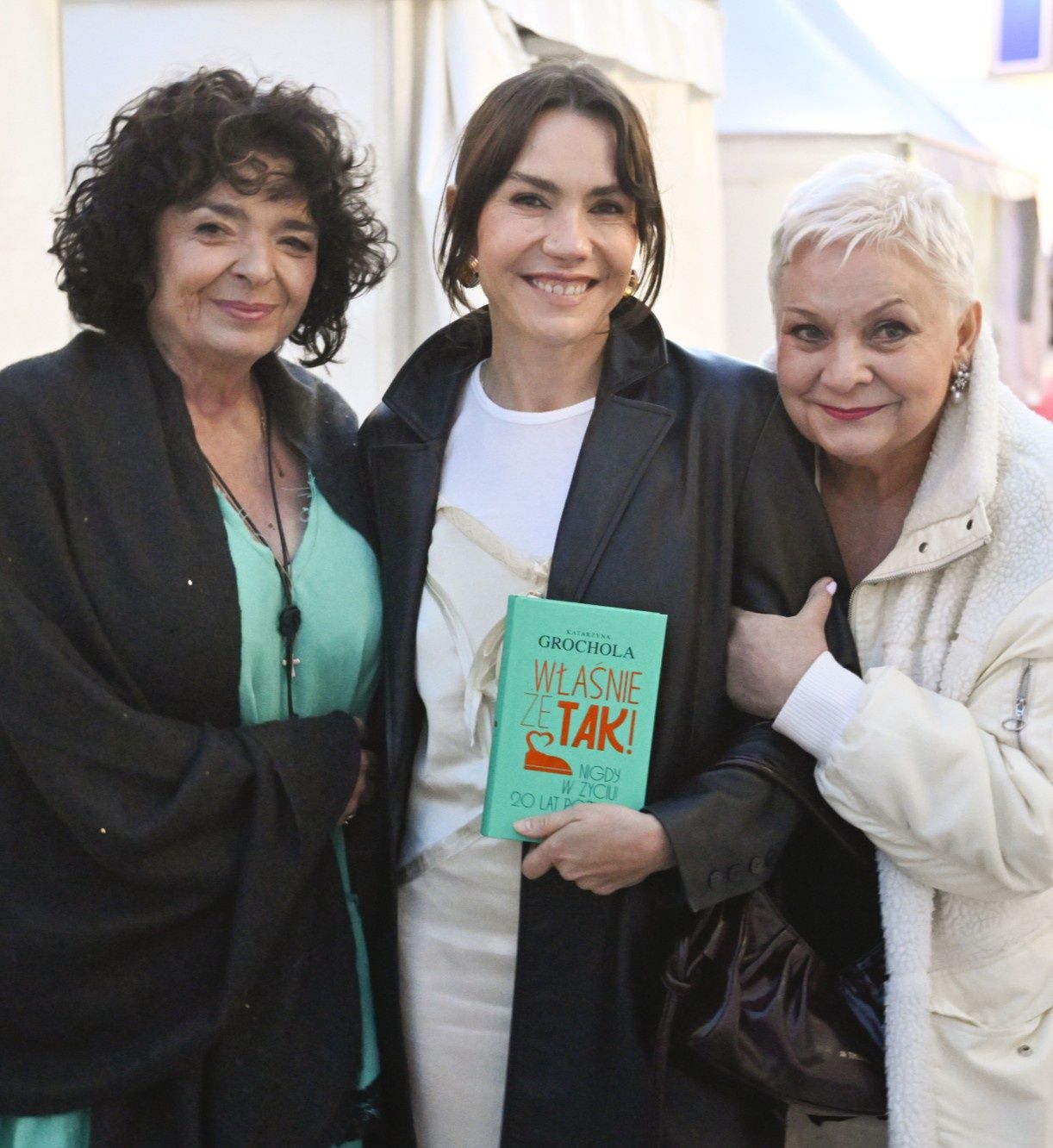 Katarzyna Grochola, Olga Bołądź, Joanna Bartel