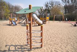 Warszawa. Place zabaw na Woli przystosowane do potrzeb dzieci niepełnosprawnych