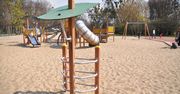 Warszawa. Place zabaw na Woli przystosowane do potrzeb dzieci niepełnosprawnych