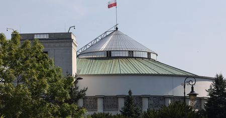 Prohibicja dla posłów w Sejmie? Jest interwencja Razem