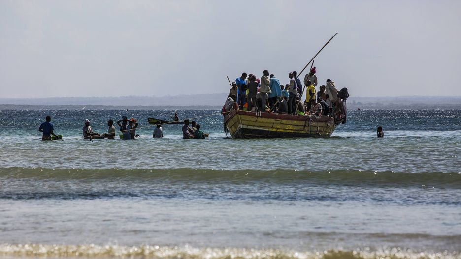 U wybrzeży Mozambiku zatonął prowizoryczny prom, zginęło ponad 90 osób. Zdjęcie ilustracyjne
