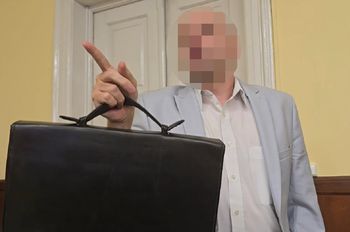 Rozpętał awanturę na rozprawie Sebastiana M. Wiemy, kim jest