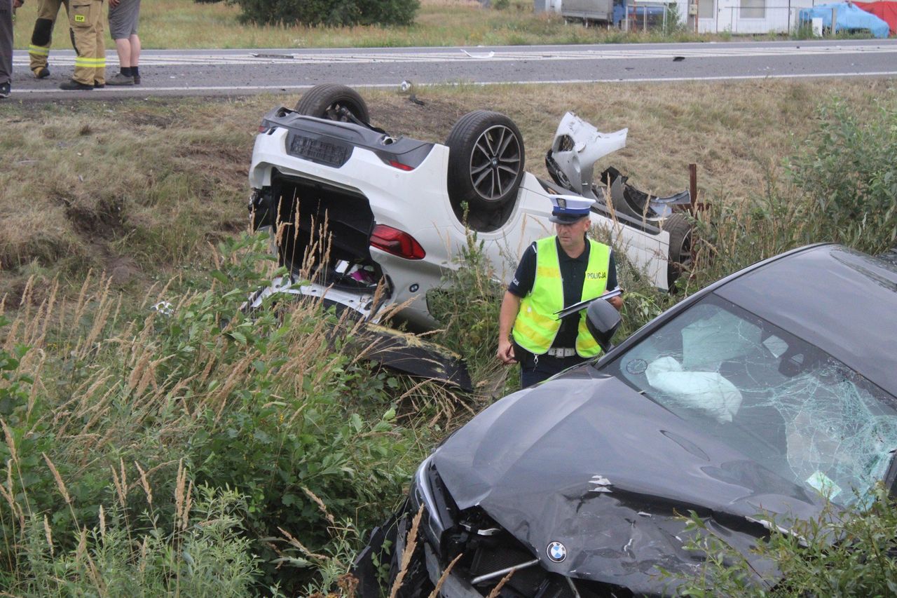 Grudna: Wypadek na skrzyżowaniu DK74 z DW480. Pięć osób w szpitalu