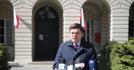 Koronawirus. Polska. Ministerstwo Zdrowia pracuje nad rekomendacjami dotyczącymi wyborów korespondencyjnych