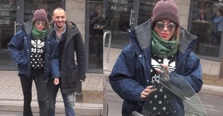 Chodakowska z mężem wychodzą z restauracji