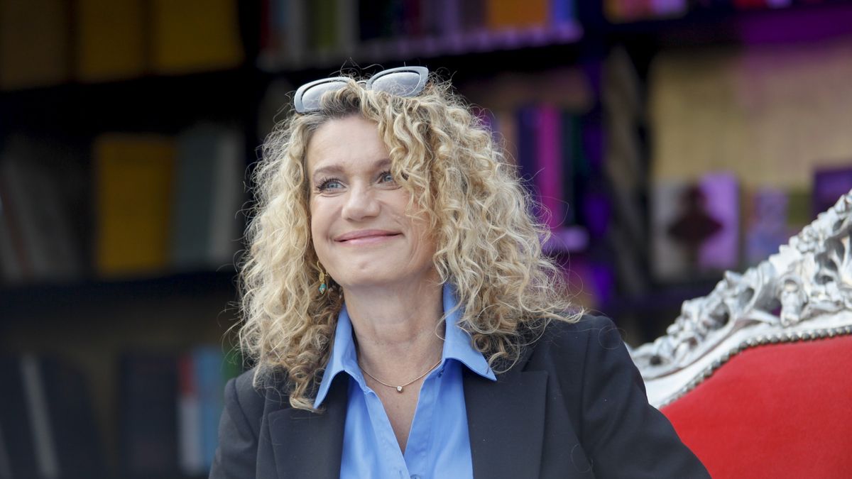 Joanna Trzepiecińska o show-biznesie