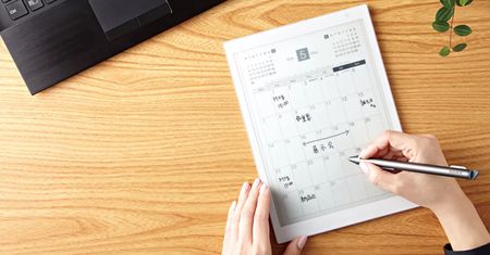 Tablet zastąpi zeszyt i ołówek. Sony prezentuje 10-calowy czytnik E Ink